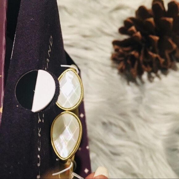 Lucky Brand Golden Cuff White Stone - Picture 3 of 8